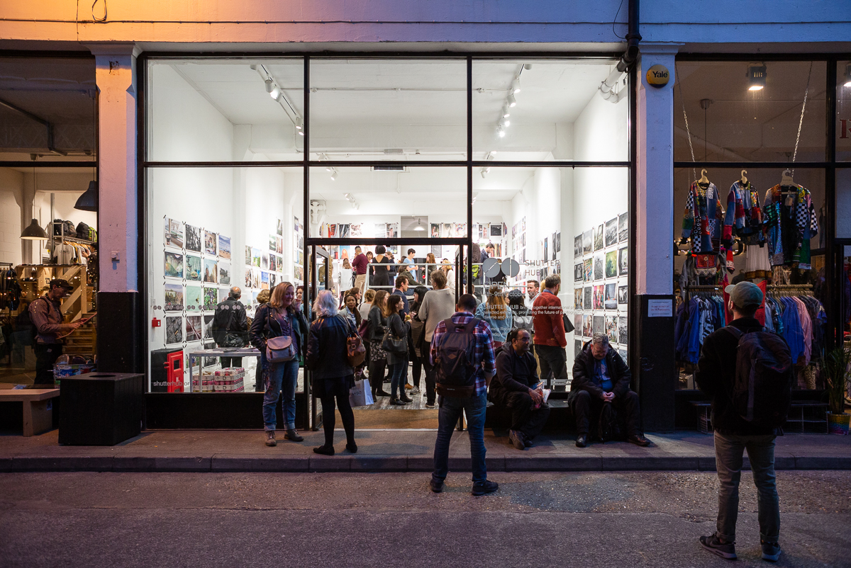 Crowd in a gallery